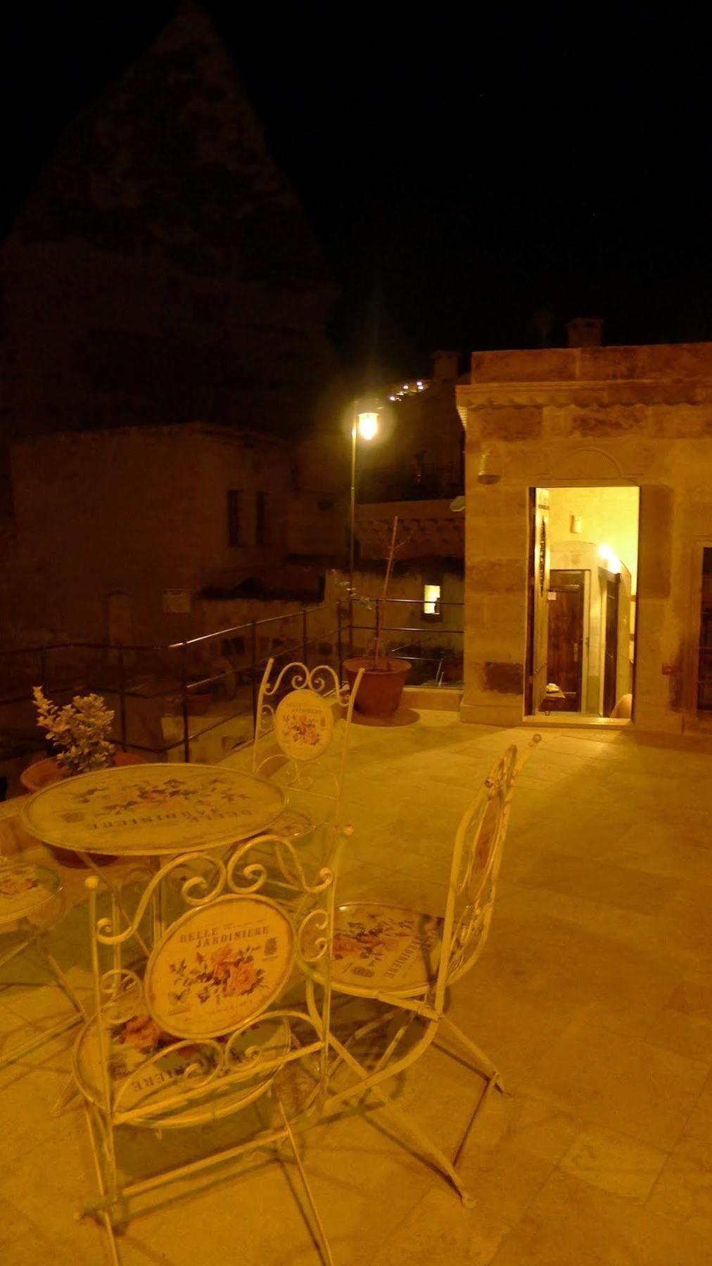 King Cave Hotel By Traveller'S Göreme Esterno foto